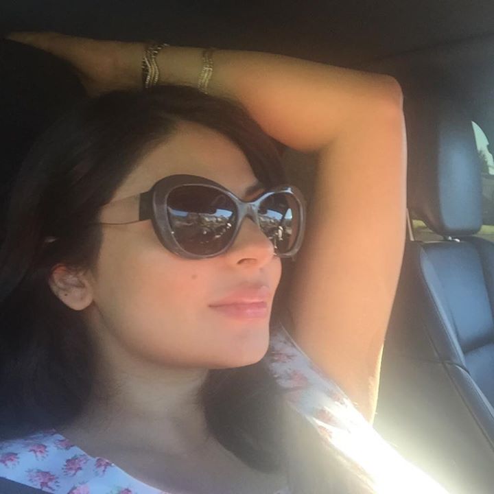 Hot & Sexy Neeru Bajwa