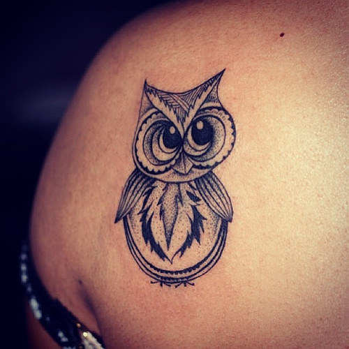 Cute Owl Tattoo On Back Shoulder
