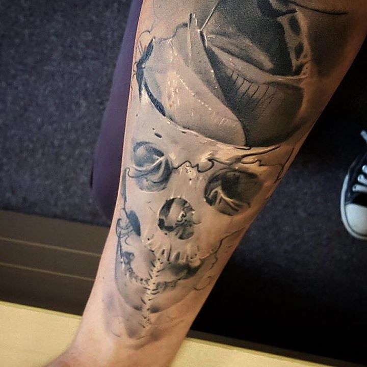 Light shade 3D Skull Tattoo on Arm