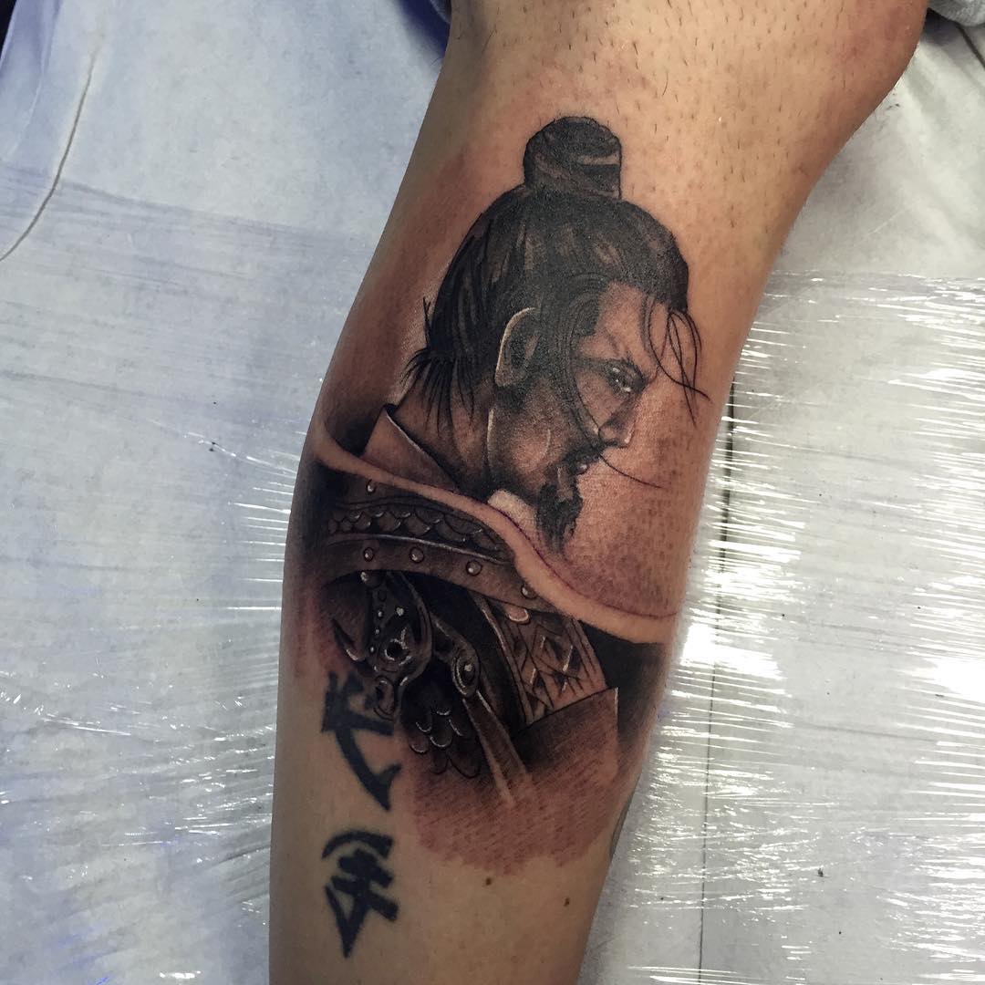 Japanese Samurai Tattoo on leg by Alex Gallo