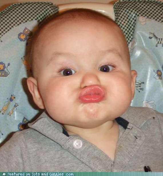funny baby kissing photos