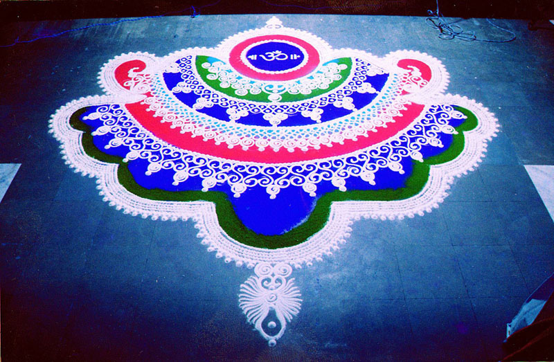 Beautiful Diwali Rangoli Design Idea
