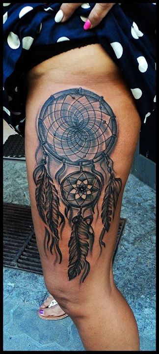 Black and grey Dreamcatcher tattoo on side leg