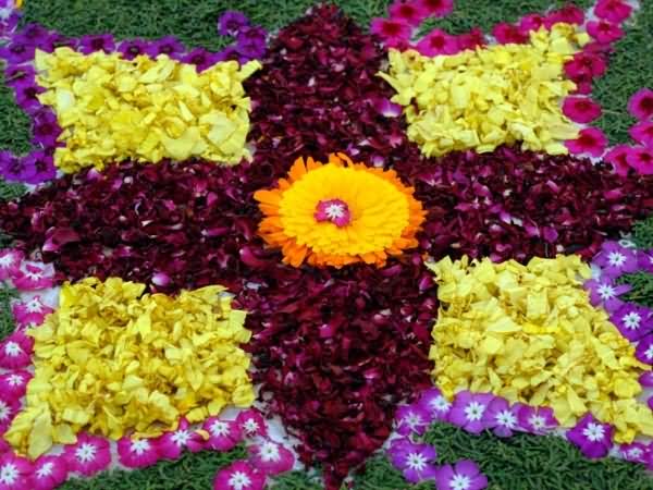 Simple Flowers Rangoli Design For Diwali