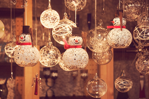 Beautiful Snowmen Hanging Lamps Christmas Decoration Idea