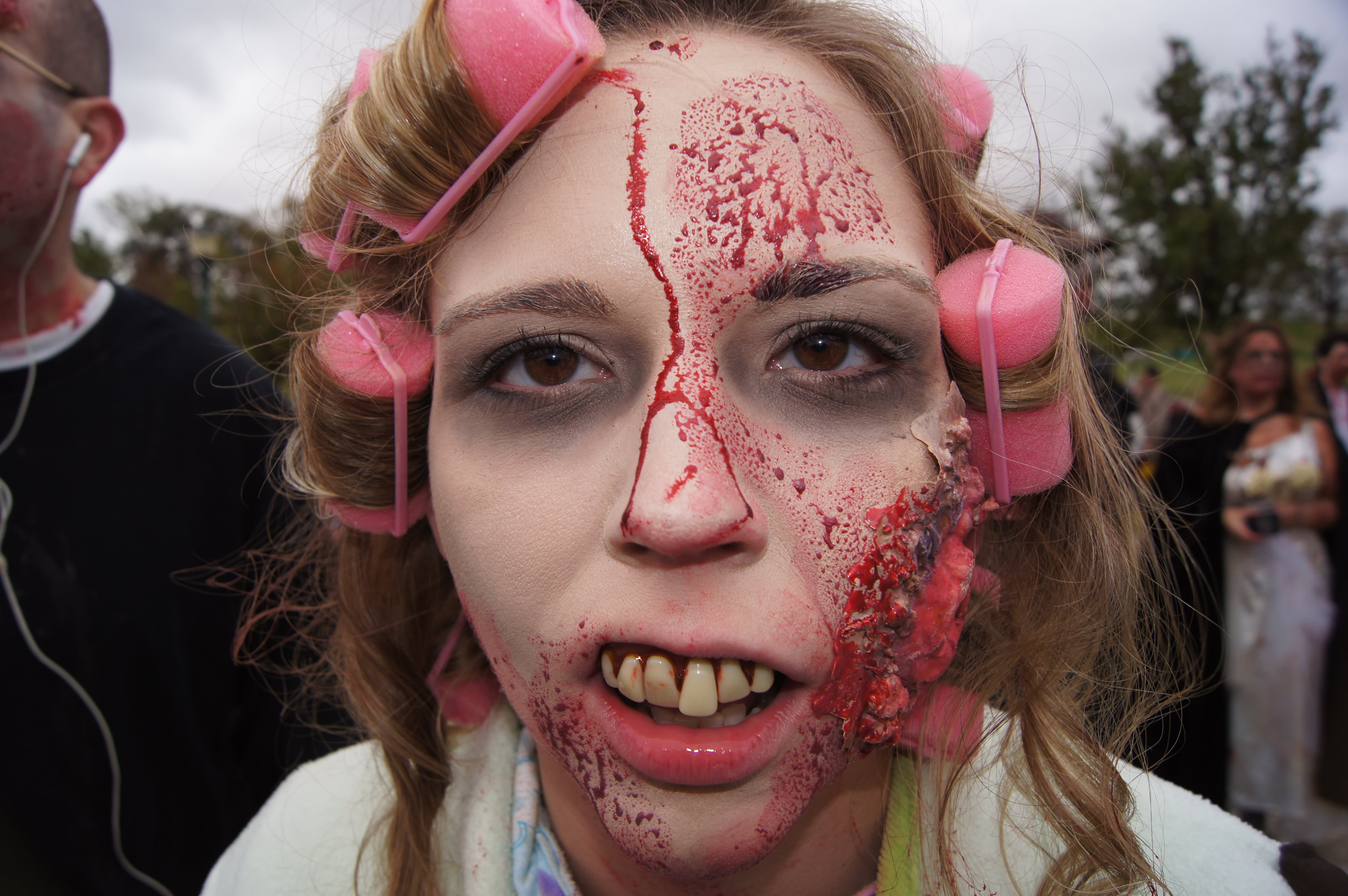 Girl With Zombie Face Funny Image