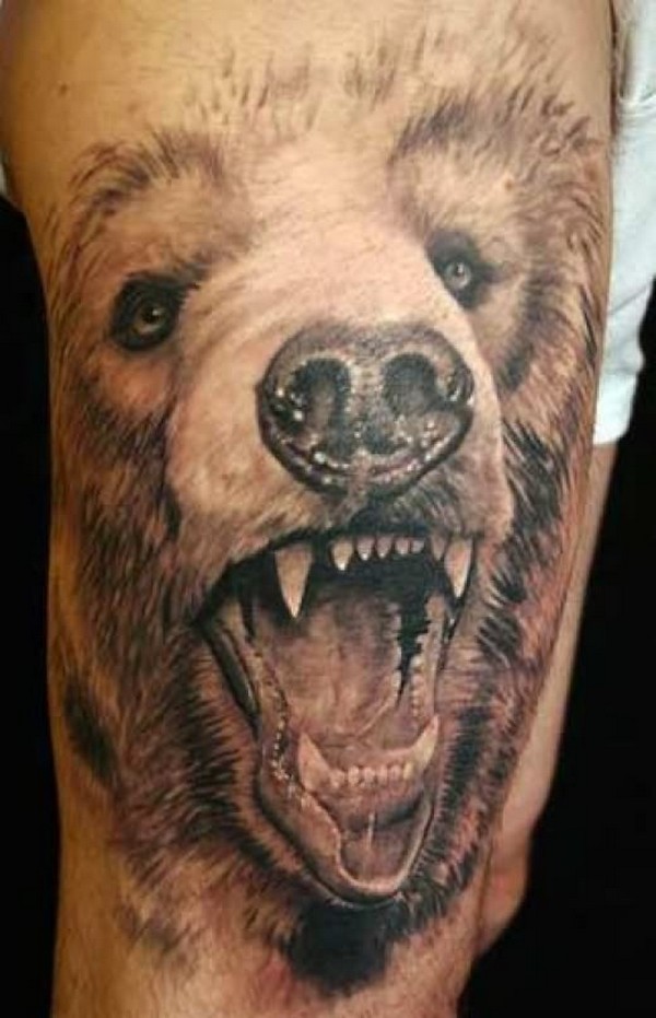Grey 3D Roaring Bear Face Tattoo On Knee