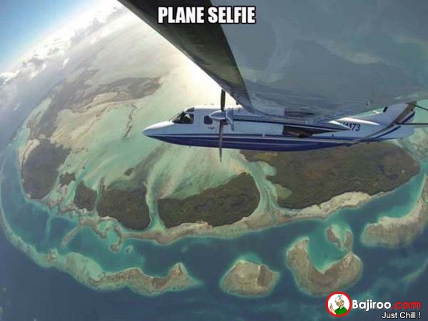 Plane Taking Selfie Funny Picture