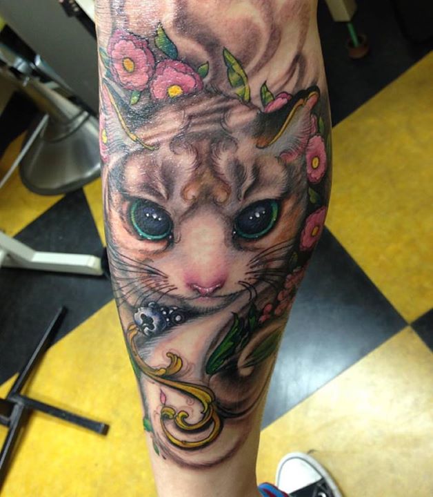 Amazing Cat Tattoo on leg by Jeff gogue art