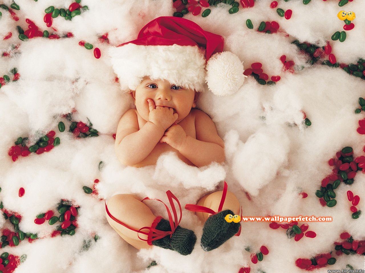 Cute Santa Baby HD Wallpaper
