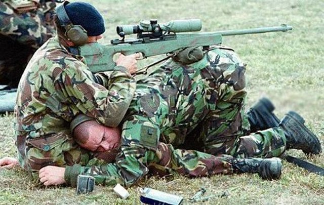 Funny Army Shooting Gun With The Support Other Soldier Funny Picture