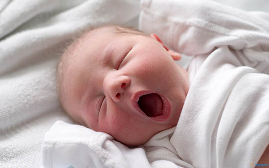 Newborn Baby Yawning Picture
