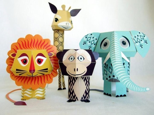 Funny Giraffe Paper Craft Picture