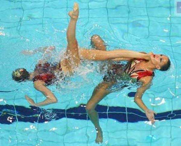 Funny Synchronized Swimming