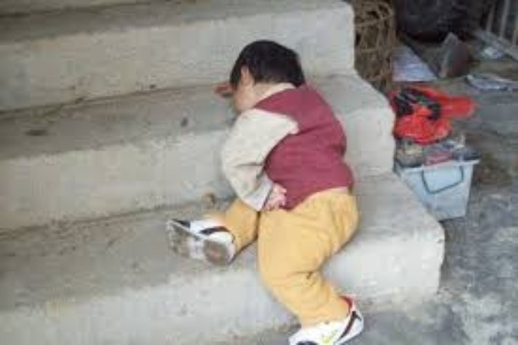 Kid Sleeping On Ladder Funny Picture