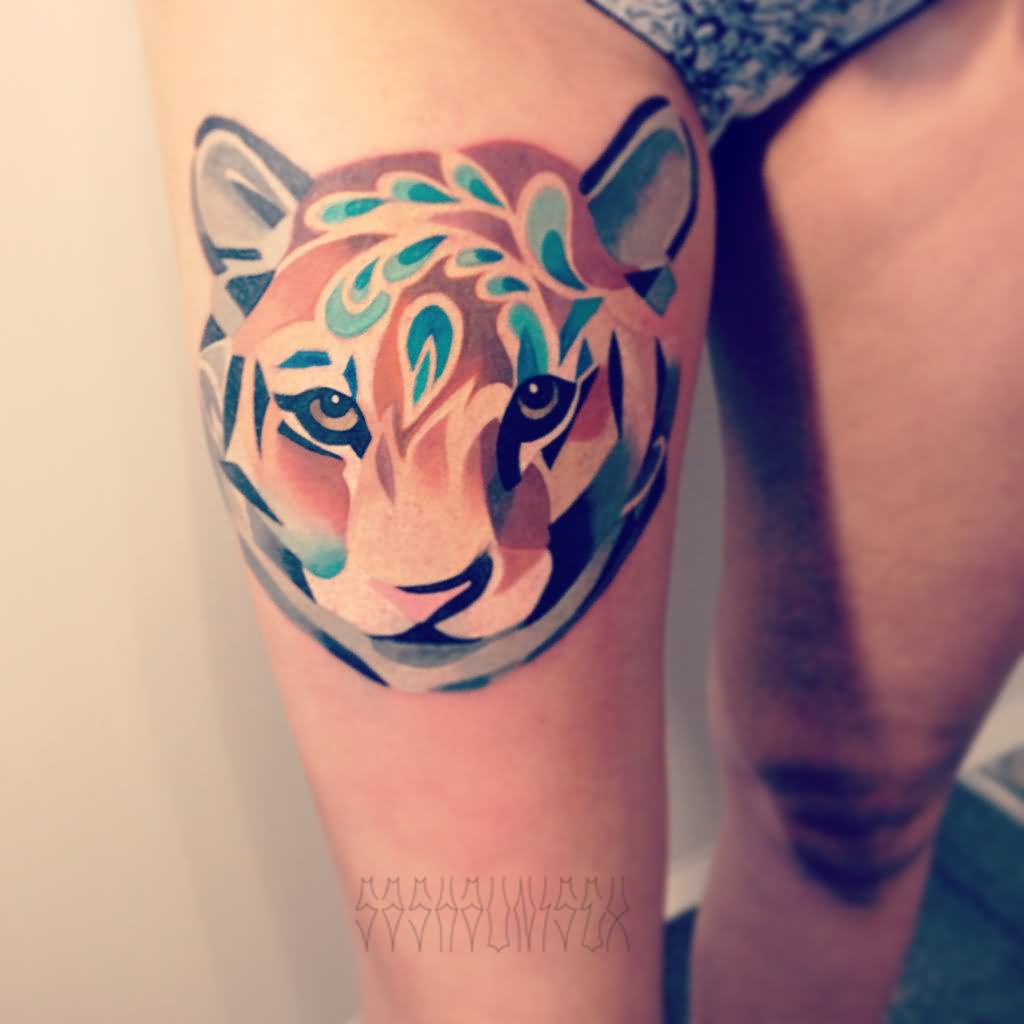 Tiger Head Painting Tattoo On Girl Thigh
