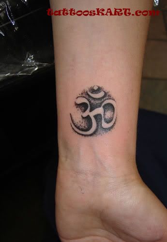 17 Hinduism Tattoo Images, Designs And Pictures