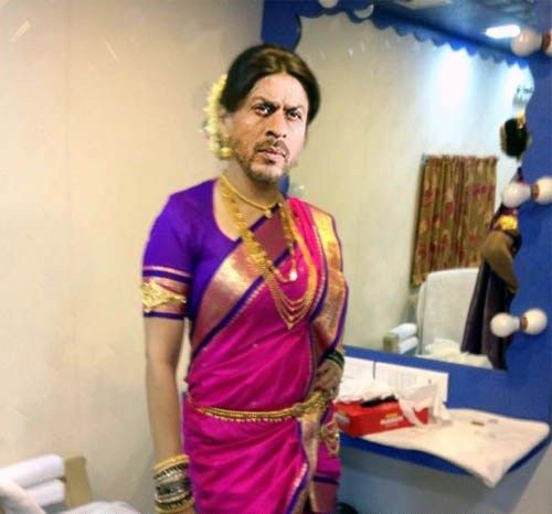 Shahrukh In Lady Costume Funny Actor