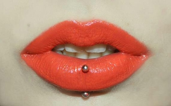 Silver Straight Barbell Vertical Labret Piercing