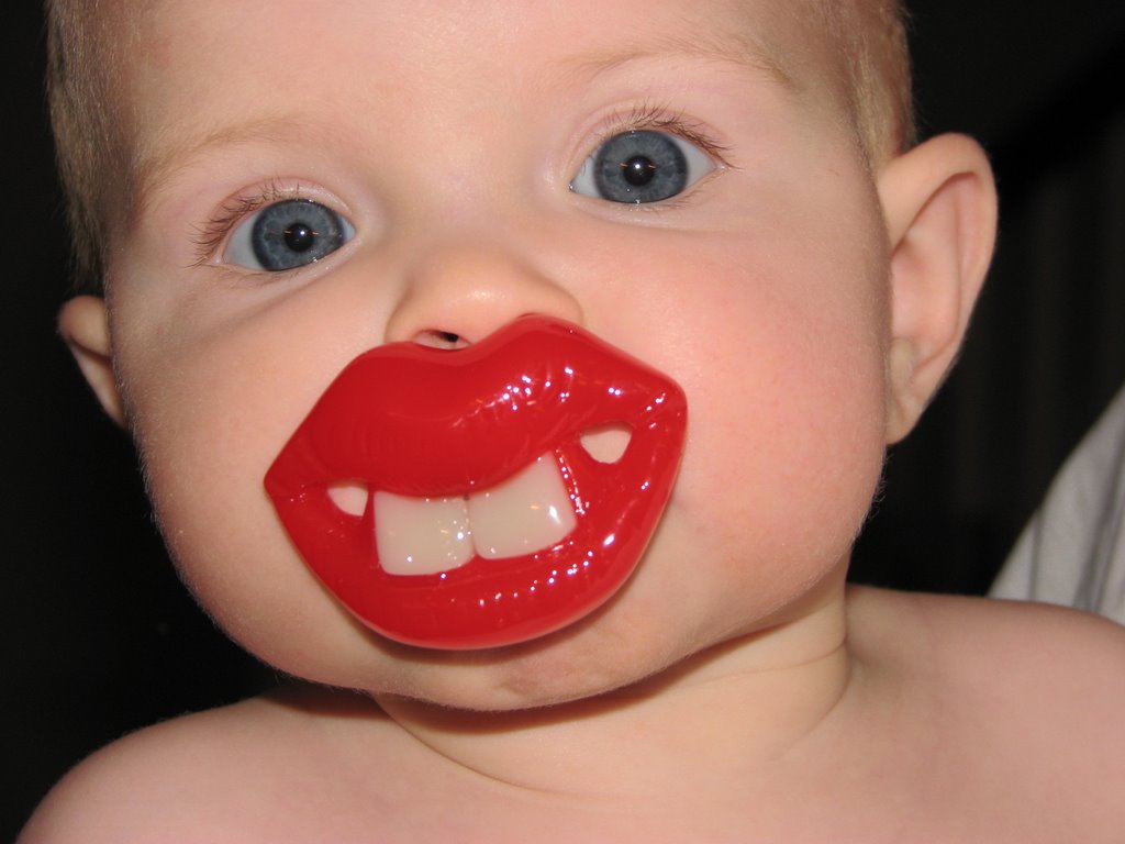 Baby With Funny Teeth Picture.