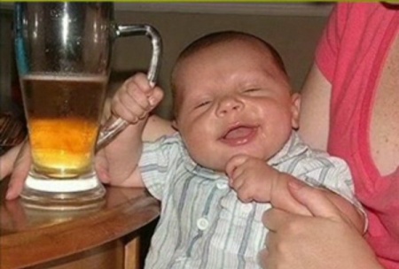 Little Kid Want To Drink Beer Funny Picture