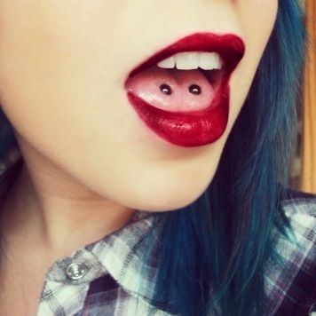 Venom Tongue Piercing by Daniela