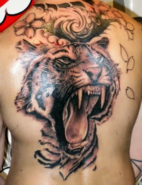 Black And Grey 3D Roaring Tiger Tattoo On Man Full Back