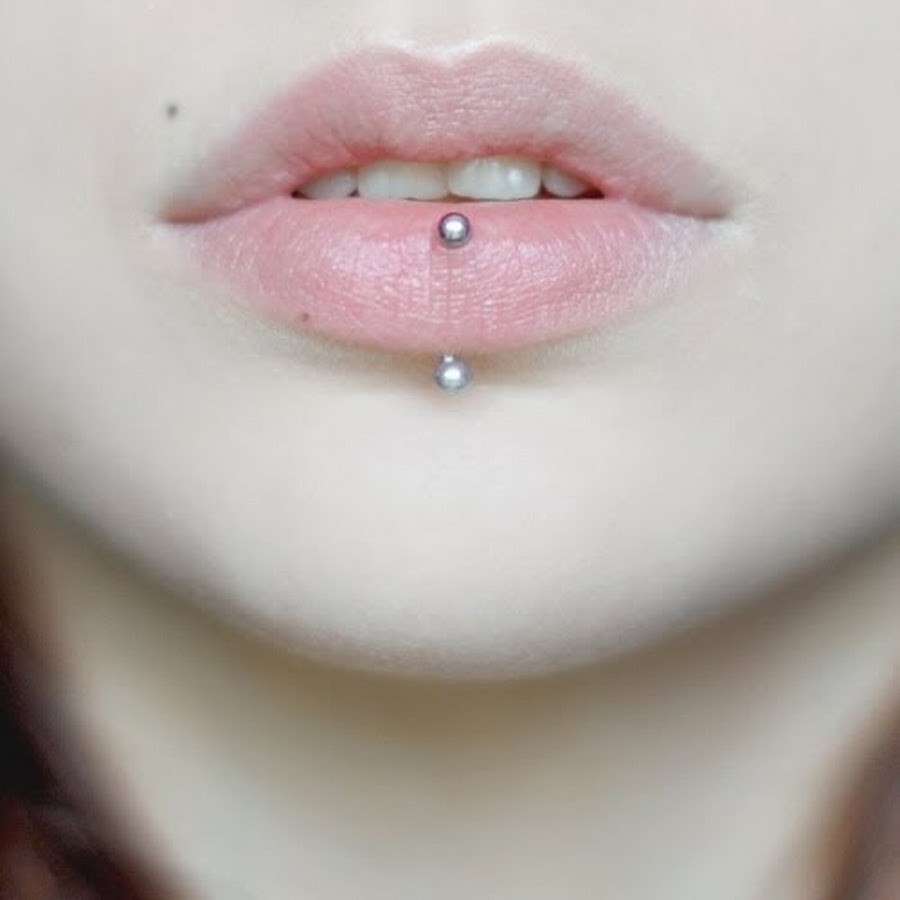 Cute Vertical Silver Barbell Ashley Piercing For Girls