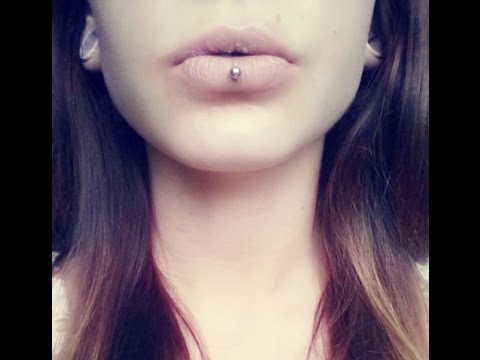 Girl Have Ashley Piercing With Silver Stud