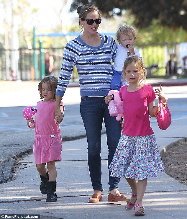 Jennifer Garner With Her Trio At Children's Park