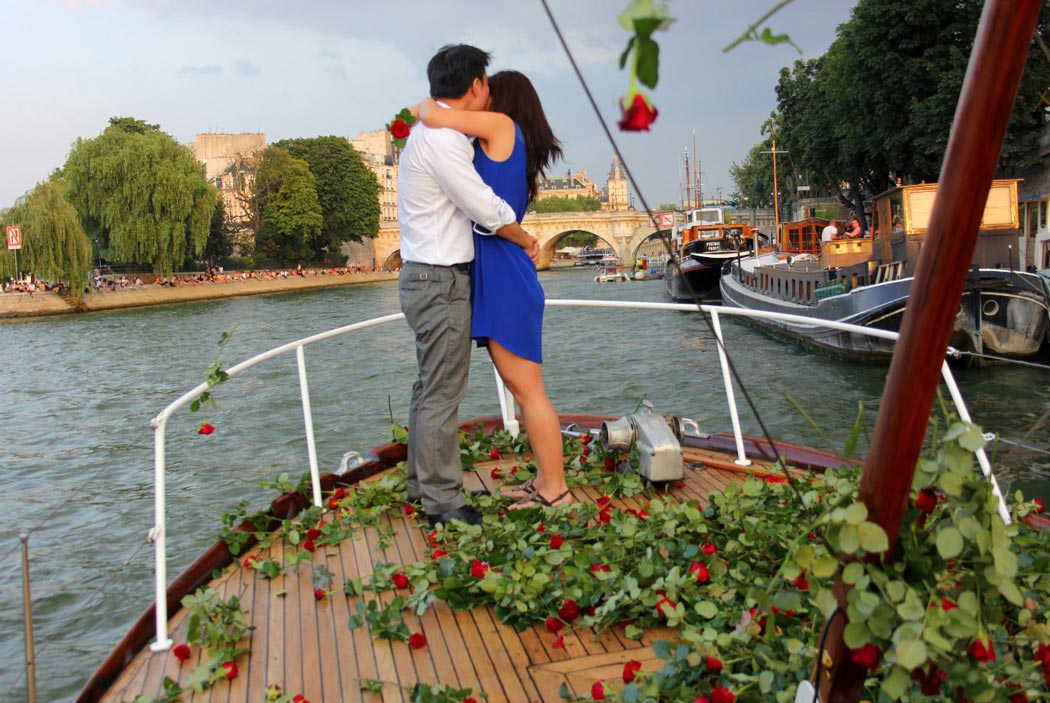 Romantic Marriage Proposal On Yacht