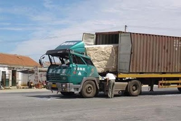 Cargo Truck Funny Fail