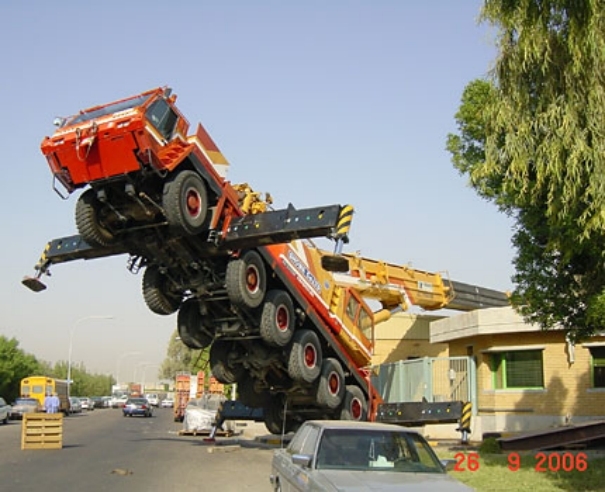 Funny Truck Lifter Fail Picture