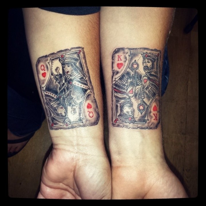 Amazing Queen And King Playing Card Tattoo On Couple Wrist