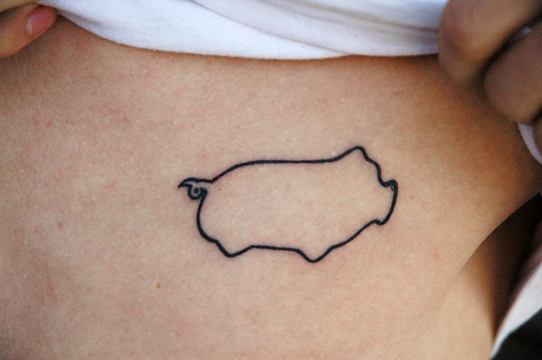 Black Outline Pig Tattoo Design