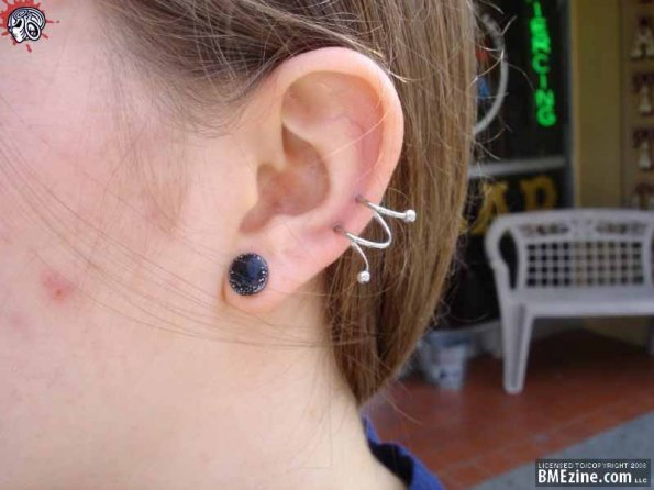 Black Stud Ear Lobe And Spiral Cartilage Piercing