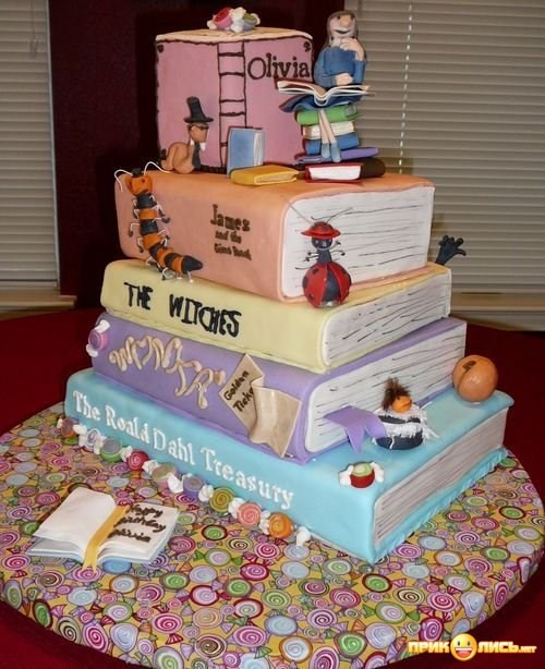 Funny Books Shape Cake