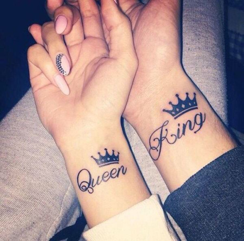 Queen And King Wording With Crown Tattoo On Couple Wrist