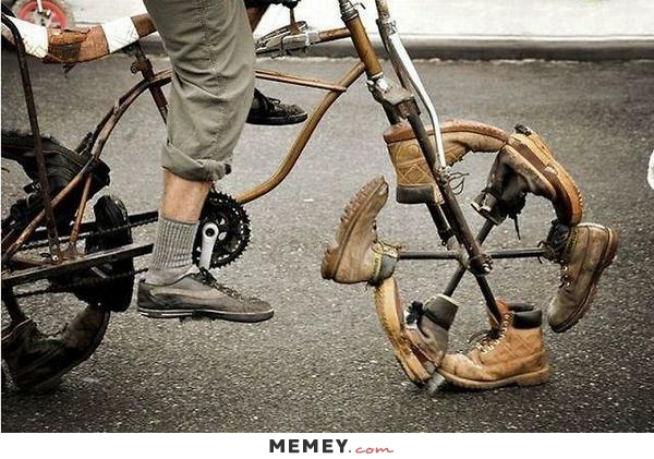 Boots-Wheels-Bicycle-Funny-Picture.jpg