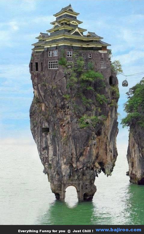 Funny Home In The Sea