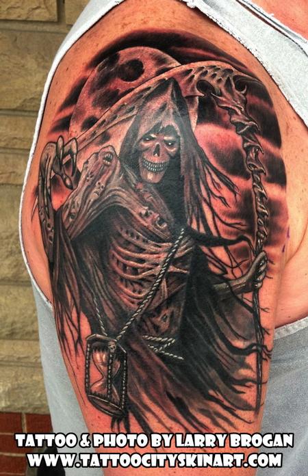 Unique Black Ink Grim Reaper Tattoo On Right Shoulder