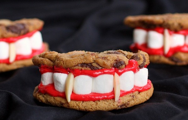 Funny Teeth Cookies Picture