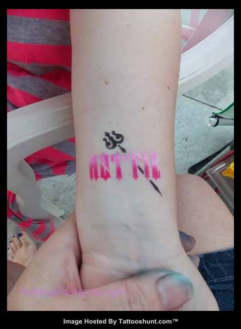 Hottie - Black Trishul Tattoo On Wrist