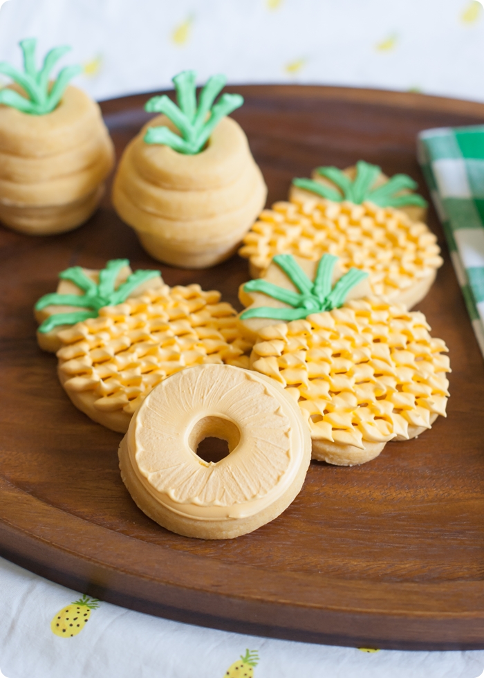 Pineapple Shape Funny Cookies Image