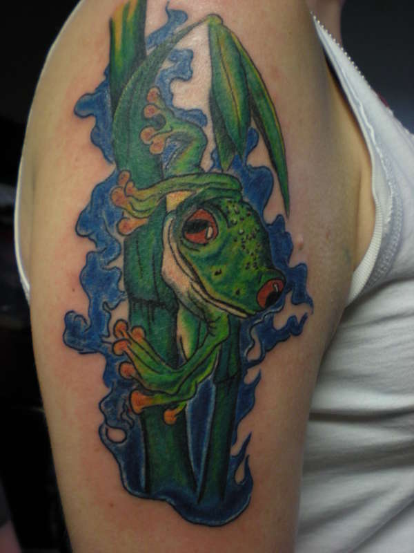 Awesome Frog With Bamboo Tree Tattoo On Girl Right Shoulder