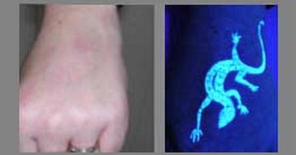 Blacklight Lizard Tattoo Design For Hand