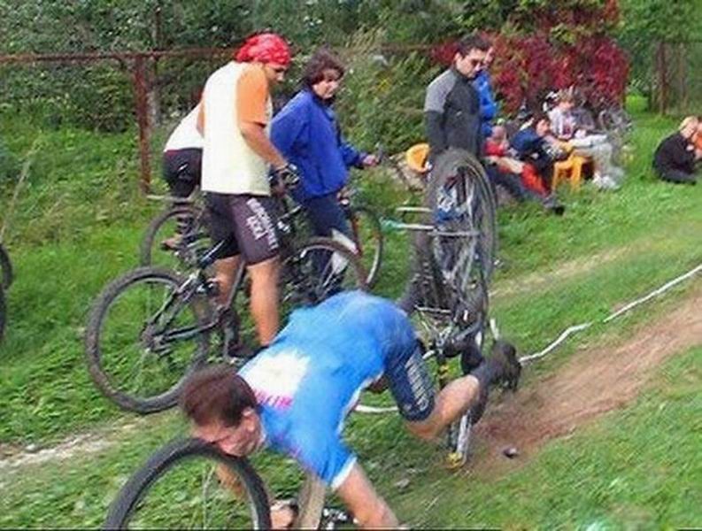 Falling From Bicycle Funny Ouch Image
