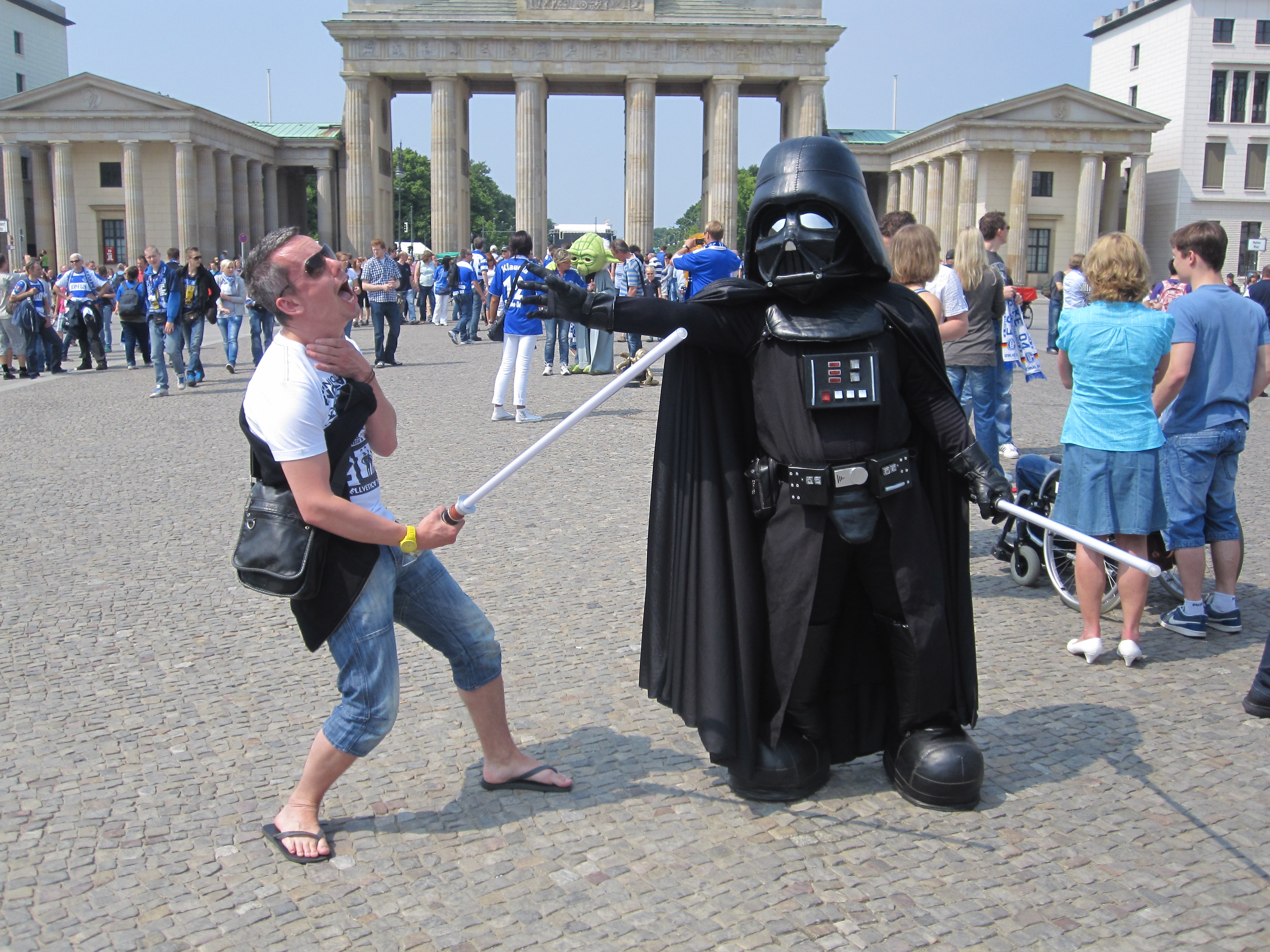 Fighting Darth Vader Funny Picture