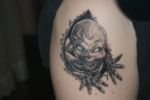 Grey Alien Tattoo On Right Shoulder