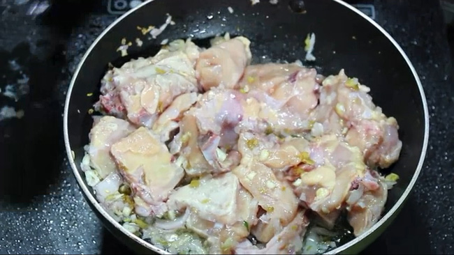 Methi Chicken Recipe - Image 2
